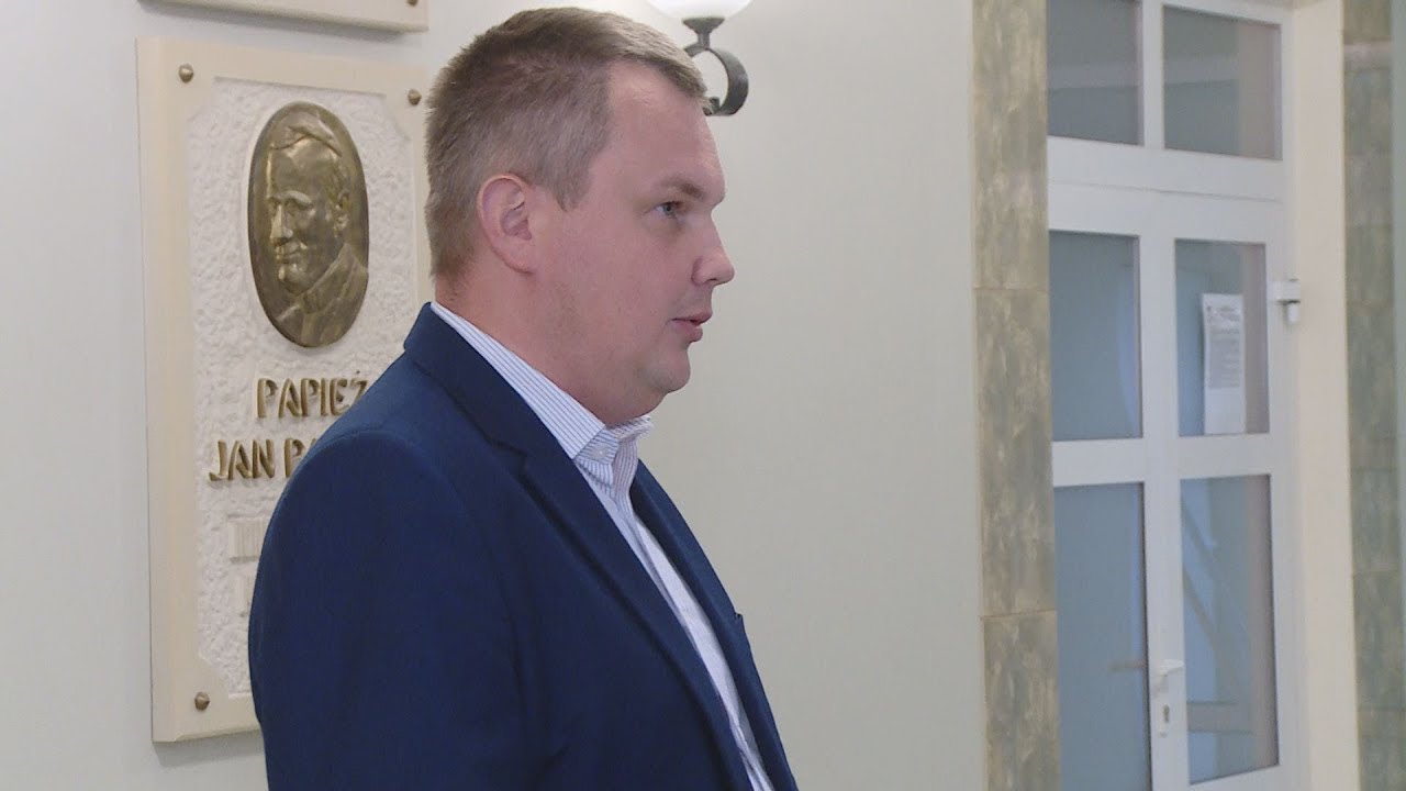 Szkoła Podstawowa nr 3 bez dyrektora - ebelchatow.pl - wiadomości