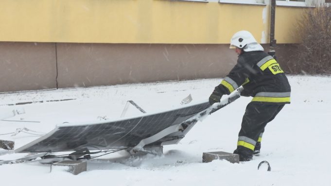 Burza śnieżna przetoczyła się przez Bełchatów