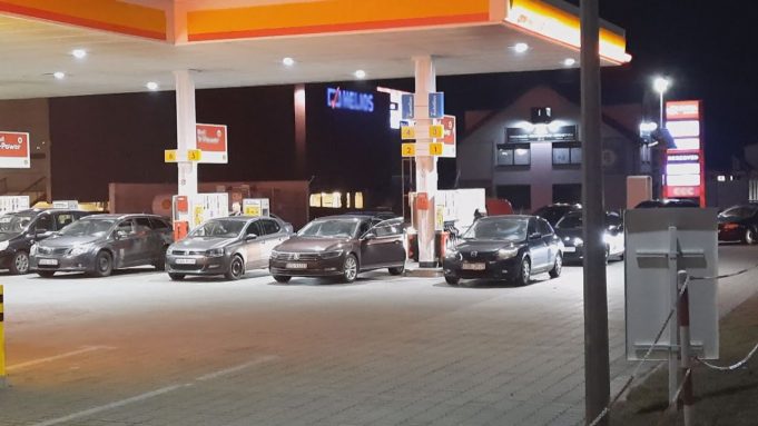 Co się dzieje na stacjach benzynowych w Bełchatowie?
