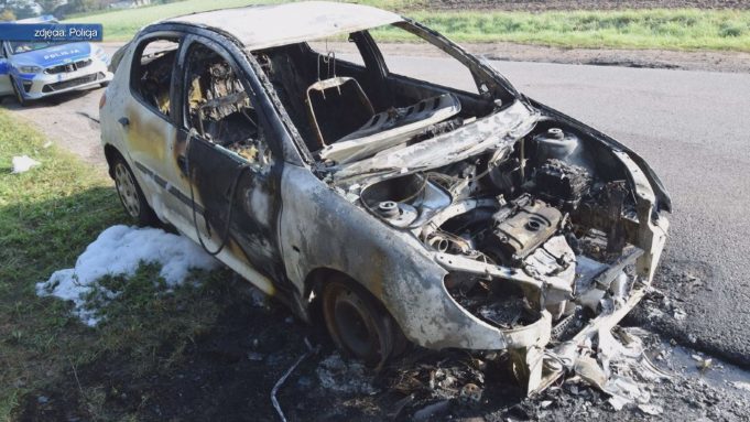 Najpierw ukradł rower, a kiedy znalazł otwarty samochód z kluczykami wewnątrz skorzystał z okazji i przesiadł się do samochodu