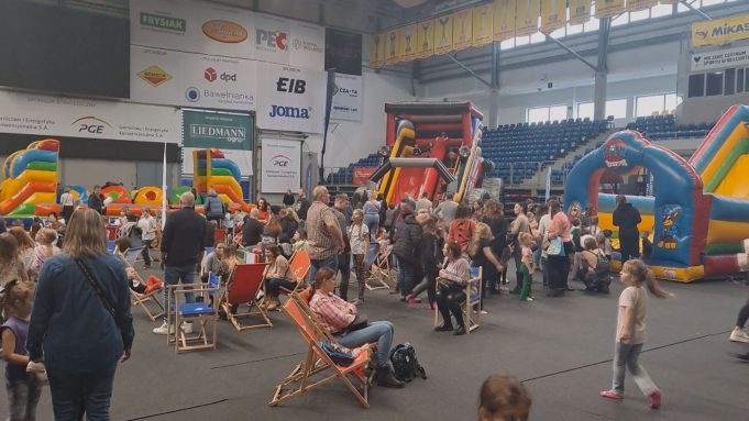 Dmuchane zabawki w hali Energia