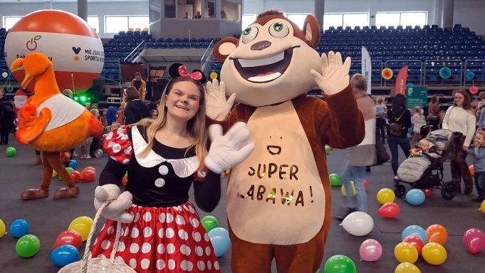 Wyjątkowe stroje i taneczna zabawa