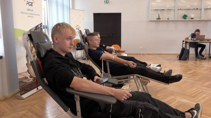 Tłumy chętnych aby pomagać