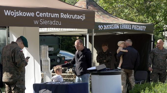 Park Olszewskich wypełnił się wojskowym klimatem