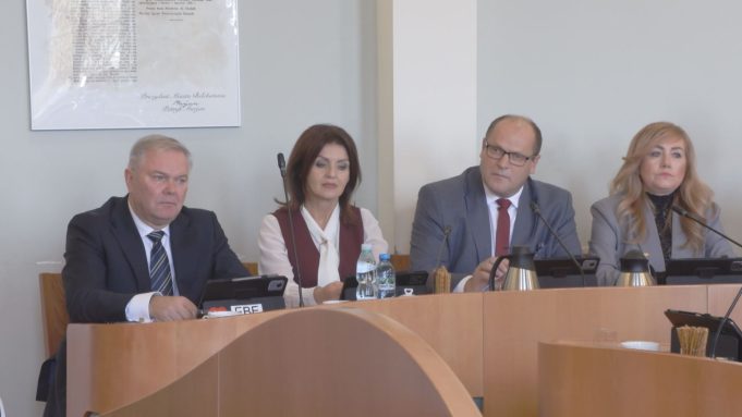 Sesja powiatu 2025.10