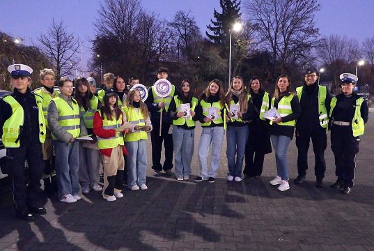 „Pomocna 13” z odblaskami dla mieszkańców