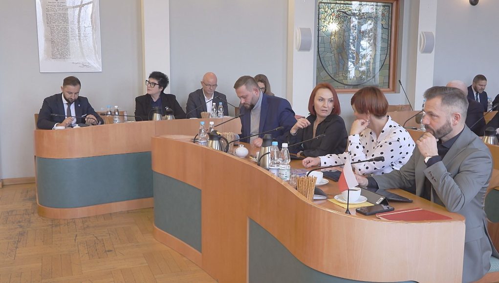 Zaskakująco jednogłośnie w sprawie podwyżki dla prezydenta