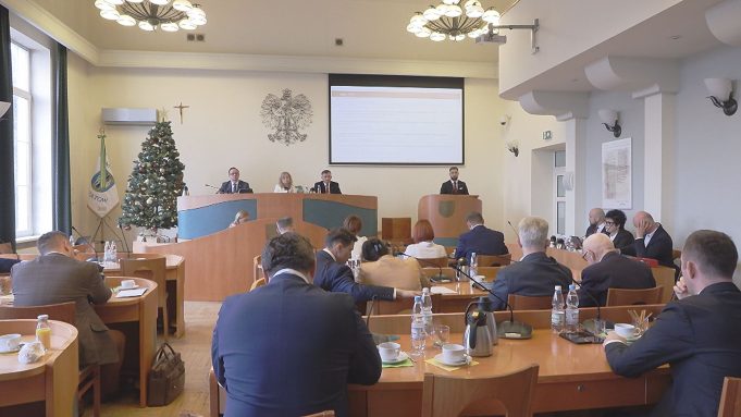 Radni jednomyślni w głosowaniu ale różni w ocenach