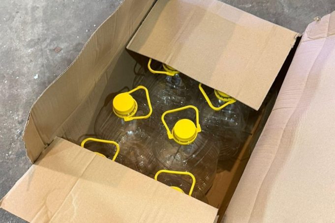 20260330_UCS_KAS i CBŚP zlikwidowały nielegalną rozlewnię alkoholu