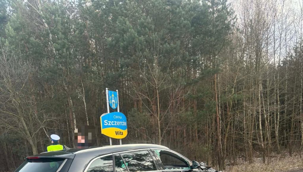 Zderzenie osobówki z motocyklem na DK 74