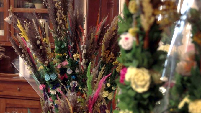 Barwne palmy wielkanocne