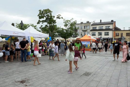 Osiedlowe lato w mieście i zielone prezenty dla mieszkańców