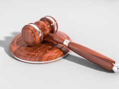 Czy darowizna od rodziców jest zwolniona z podatku? Sprawdź, zanim ją przyjmiesz
