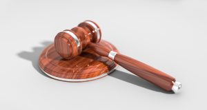 Czy darowizna od rodziców jest zwolniona z podatku? Sprawdź, zanim ją przyjmiesz