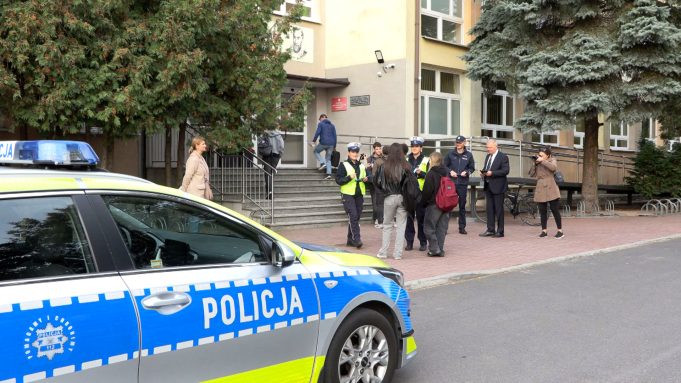 odblaski, liceum, akcja, starostwo powiatowe, policja, 2026